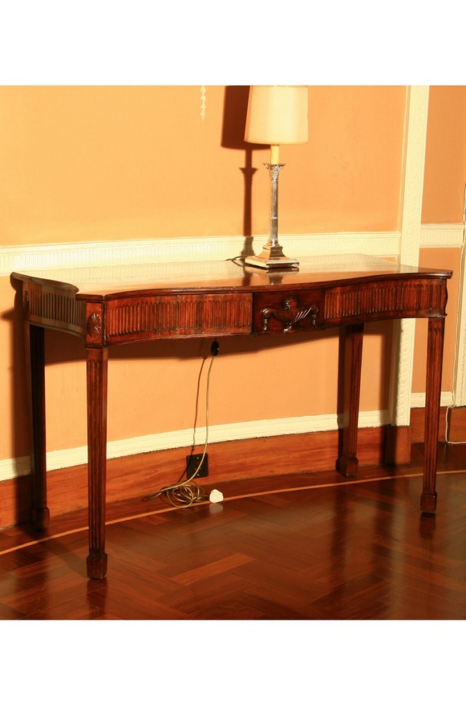 console - console a serpentina - ambito inglese (terzo quarto sec. XVIII)