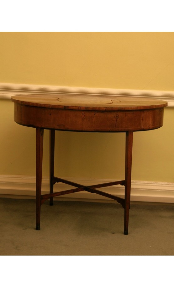 tavolino - ambito inglese (XVIII)