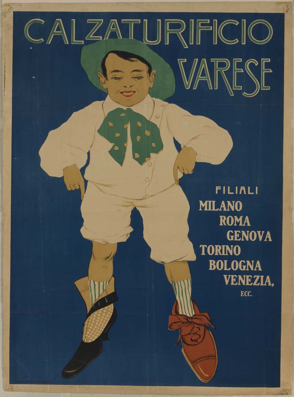 ragazzo con cappello verde indica scarpe (manifesto) di Cappadonia Giuseppe (sec. XX)