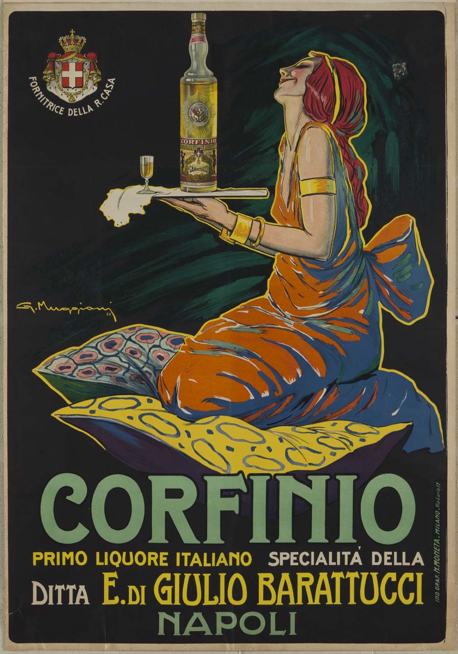 donna inginocchiata su dei cuscini regge un vassoio con una bottiglia di liquore e un bicchierino (manifesto) di Muggiani Giorgio (sec. XX)
