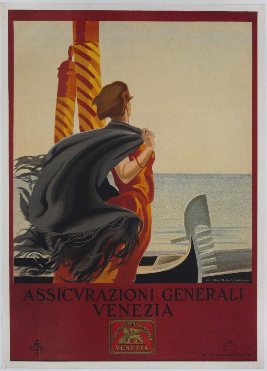 una giovane donna guarda la laguna; sulle spalle ha uno scialle svolazzante; accanto a lei due paline da ormeggio e due gondole (manifesto) di Dudovich Marcello (sec. XX)