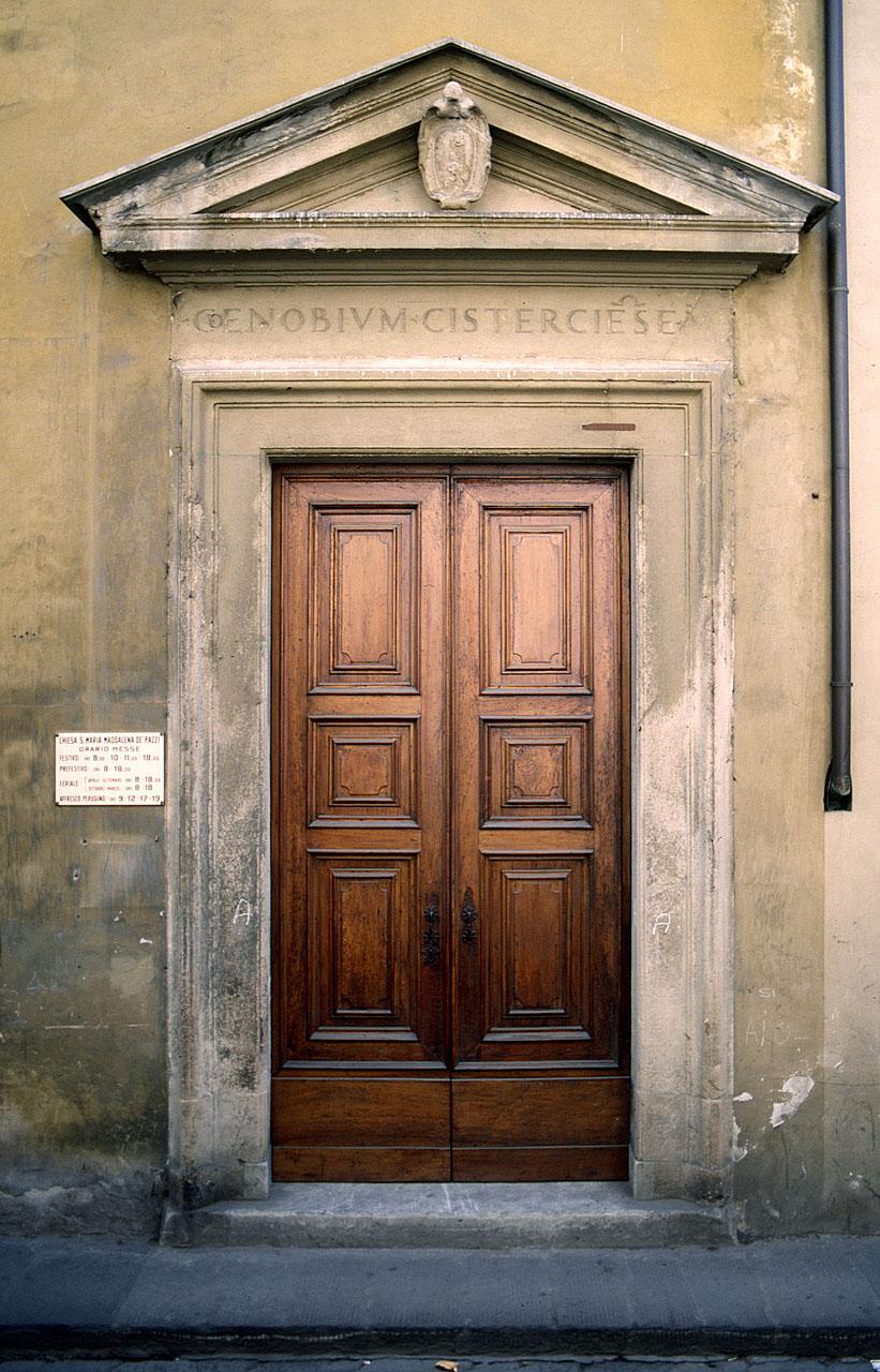stemma dell'Ordine cistercense (portale) di Giamberti Giuliano detto Giuliano da Sangallo (secc. XV/ XVI)