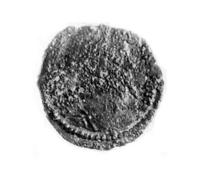 busto di Costanzo II/ due soldati (moneta, Piccolo bronzo) (secondo quarto sec. IV d.C)