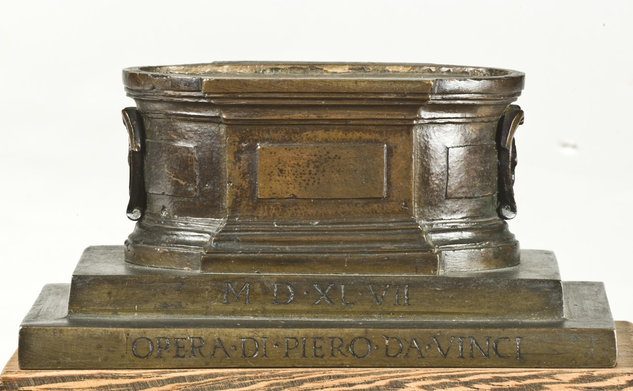 piedistallo di statua, opera isolata di Pierino da Vinci (attribuito) (metà sec. XVI)