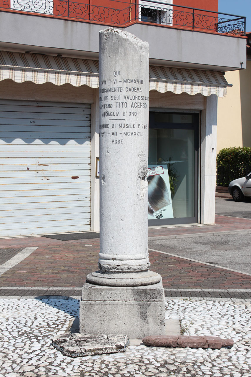 monumento ai caduti - a colonna spezzata, opera isolata di Biscaro Augusto (sec. XX)