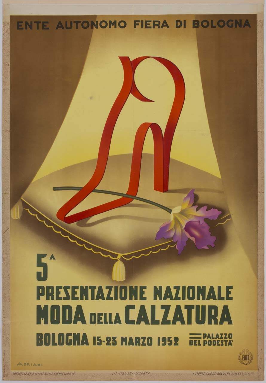 nastro rosso disposto a raffigurare una scarpa poggiata su un cuscino insieme a un iris (manifesto) di Adriani Emidio (sec. XX)