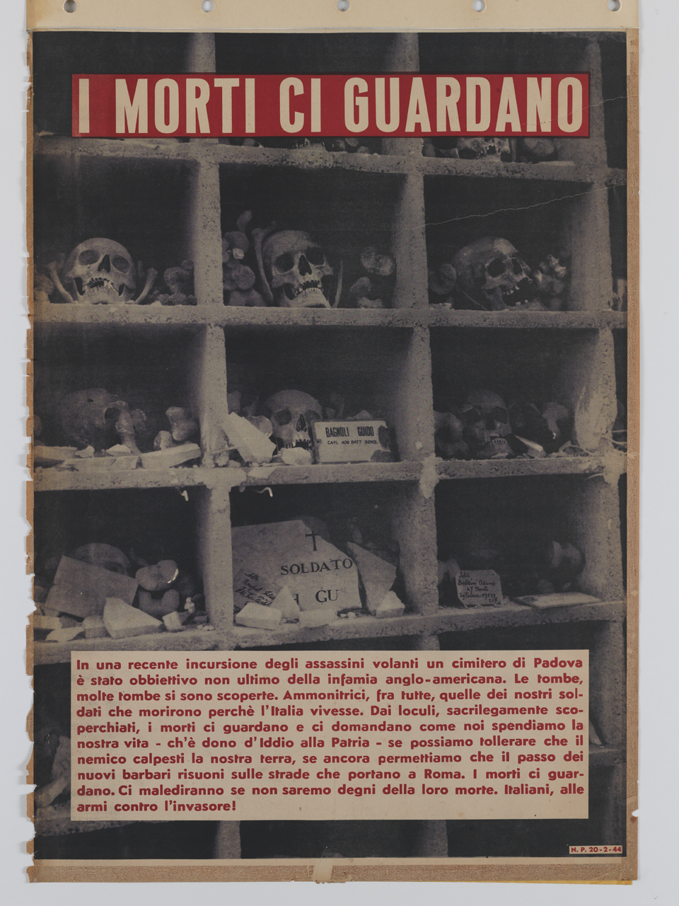 tombe a loculo scoperte con lapidi in frammenti e scheletri a vista (manifesto) - ambito italiano (sec. XX)