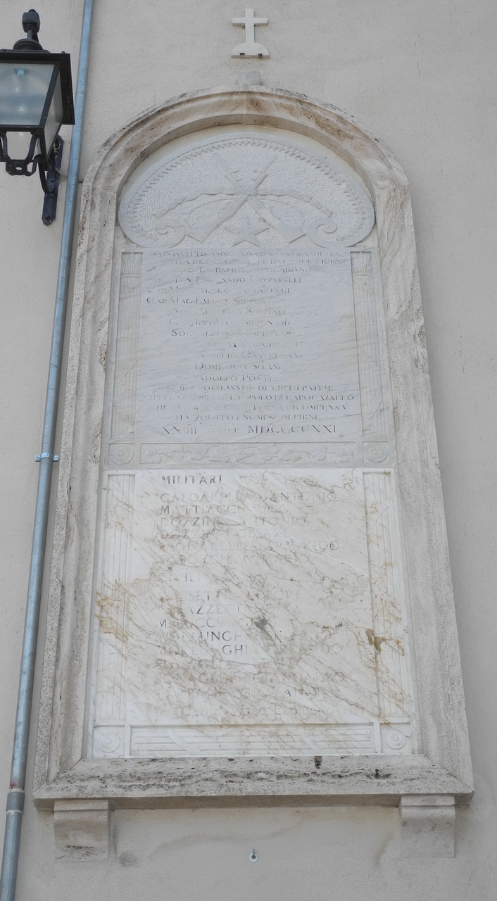 monumento ai caduti - a lapide, opera isolata - ambito Italia centrale (primo quarto sec. XX)