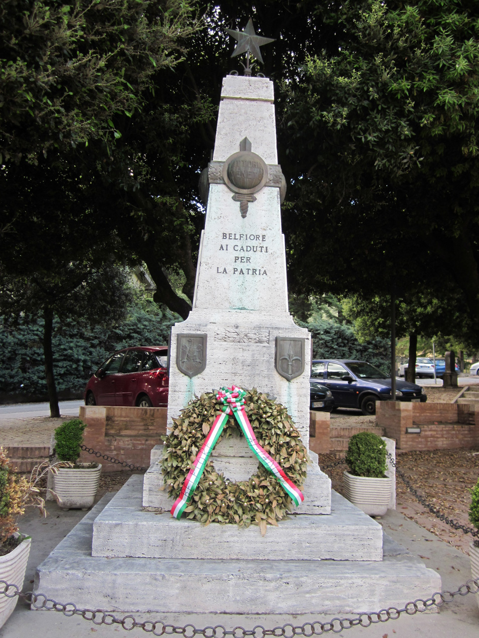 monumento ai caduti - ad obelisco - ambito italiano (sec. XX)