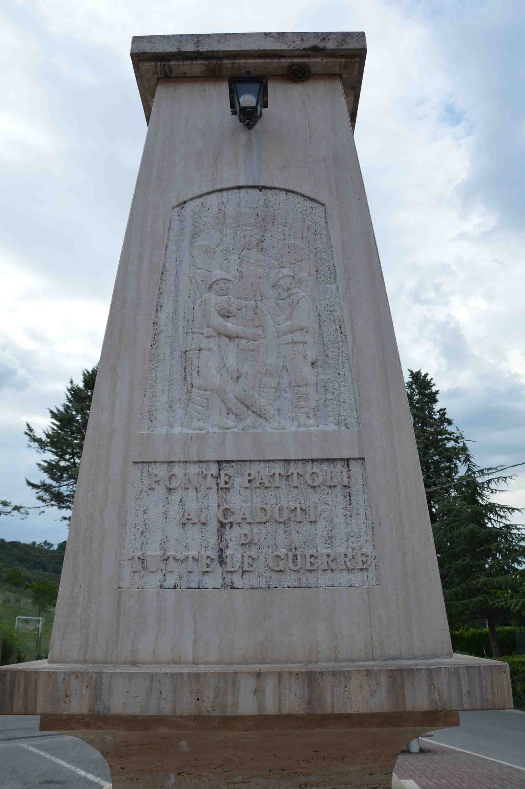 allegoria della morte del soldato (monumento ai caduti - ad obelisco, opera isolata) - ambito umbro (fine sec. XX)