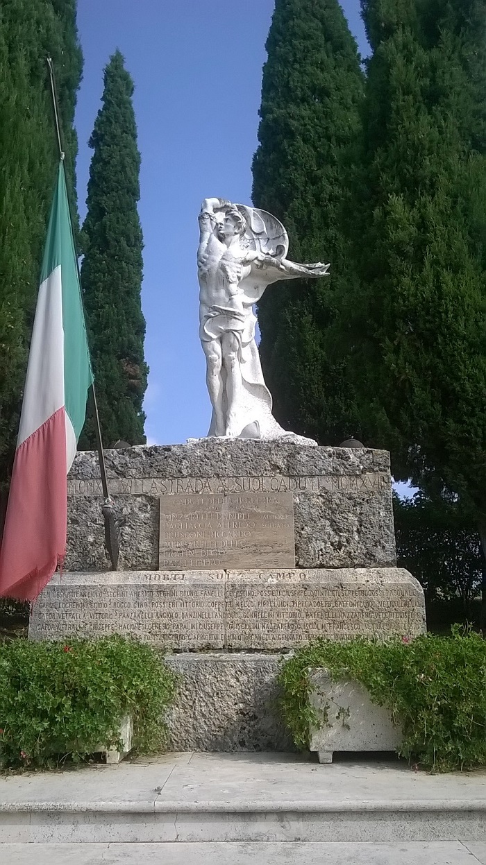 soldato come eroe antico (monumento ai caduti - a cippo) - ambito Italia centrale (sec. XX)