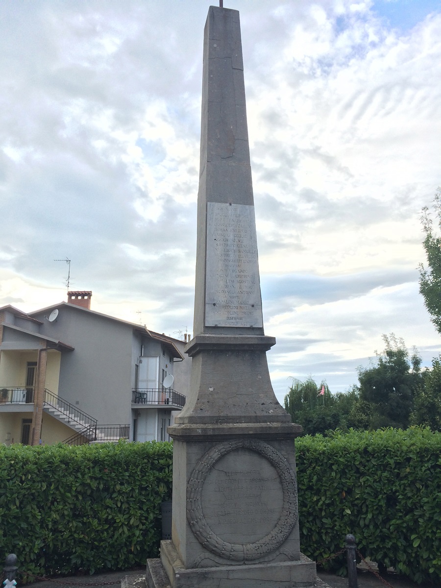 monumento ai caduti - ad obelisco - ambito Italia centrale (sec. XX)