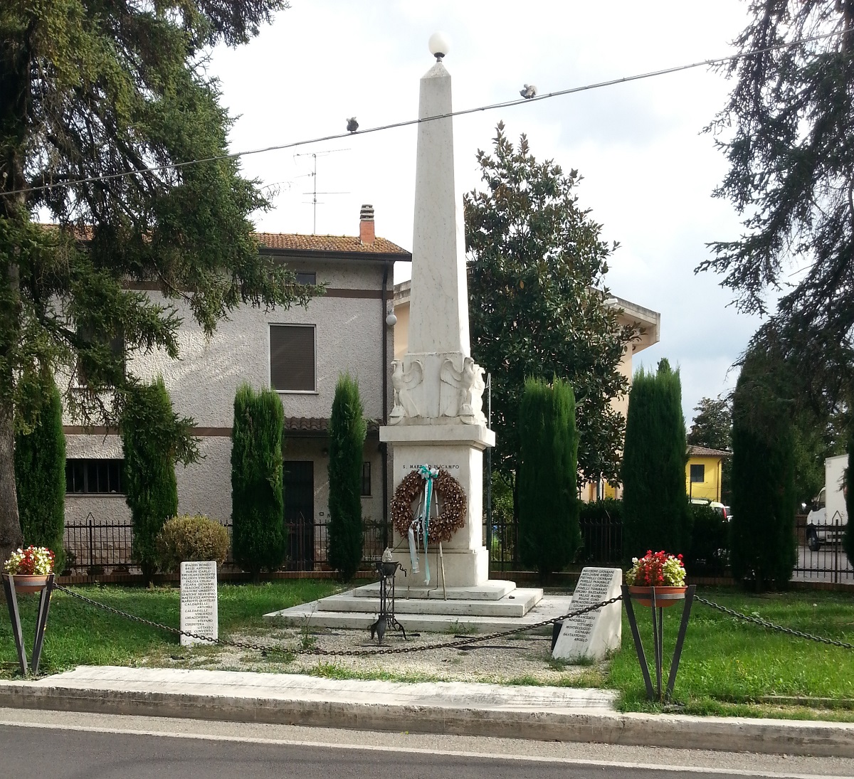monumento ai caduti - ad obelisco - ambito Italia centrale (sec. XX)