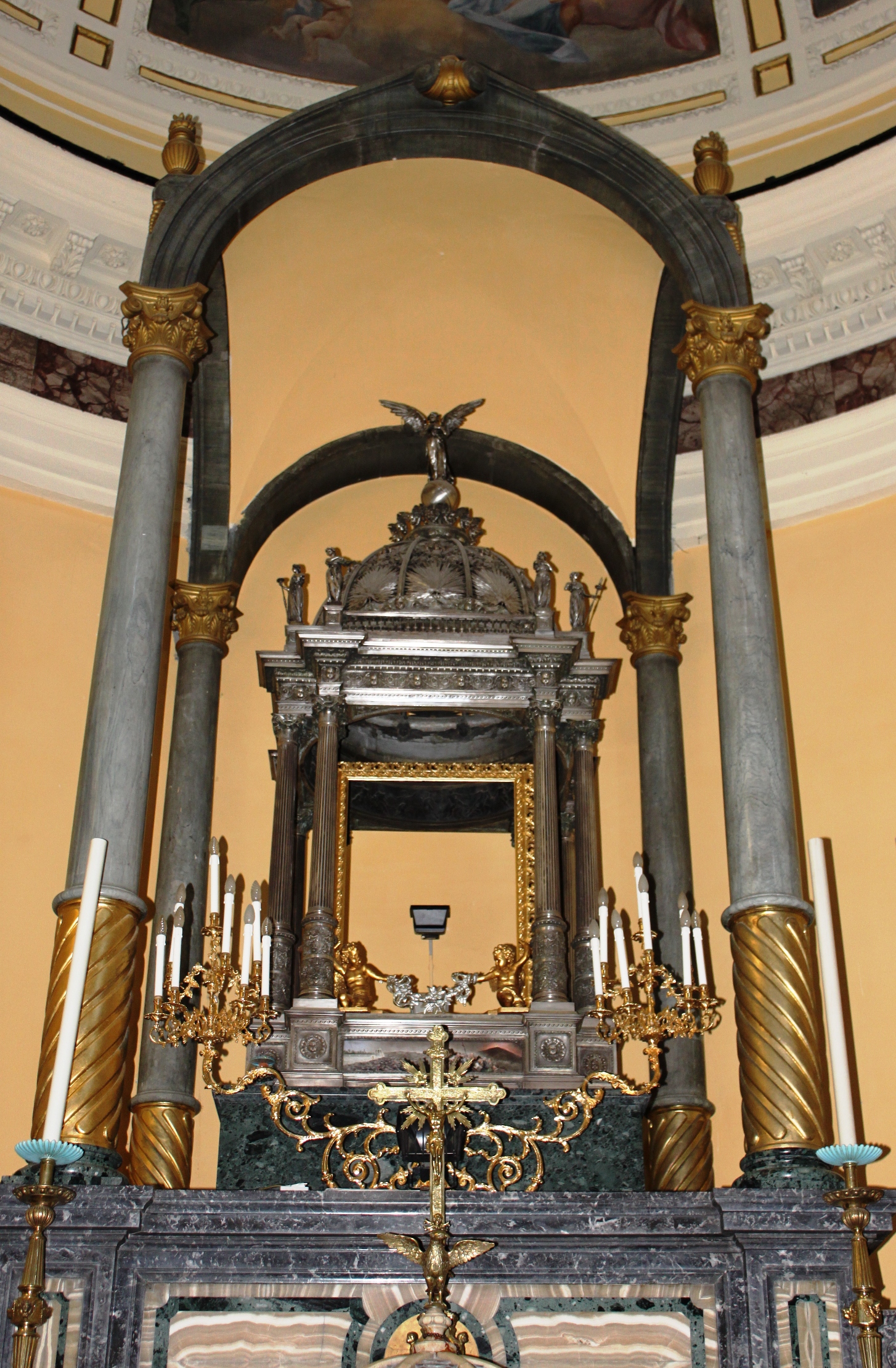 tempietto (baldacchino d'altare, elemento d'insieme) - bottega campana (inizio/ inizio sec. XX)