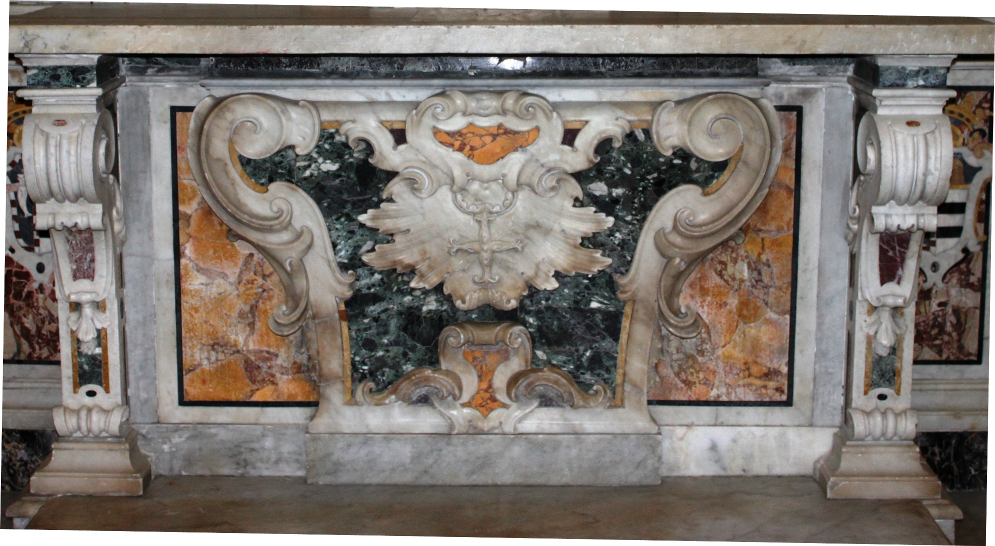 altare (altare, elemento d'insieme) - ambito campano (meta' sec. XIX)