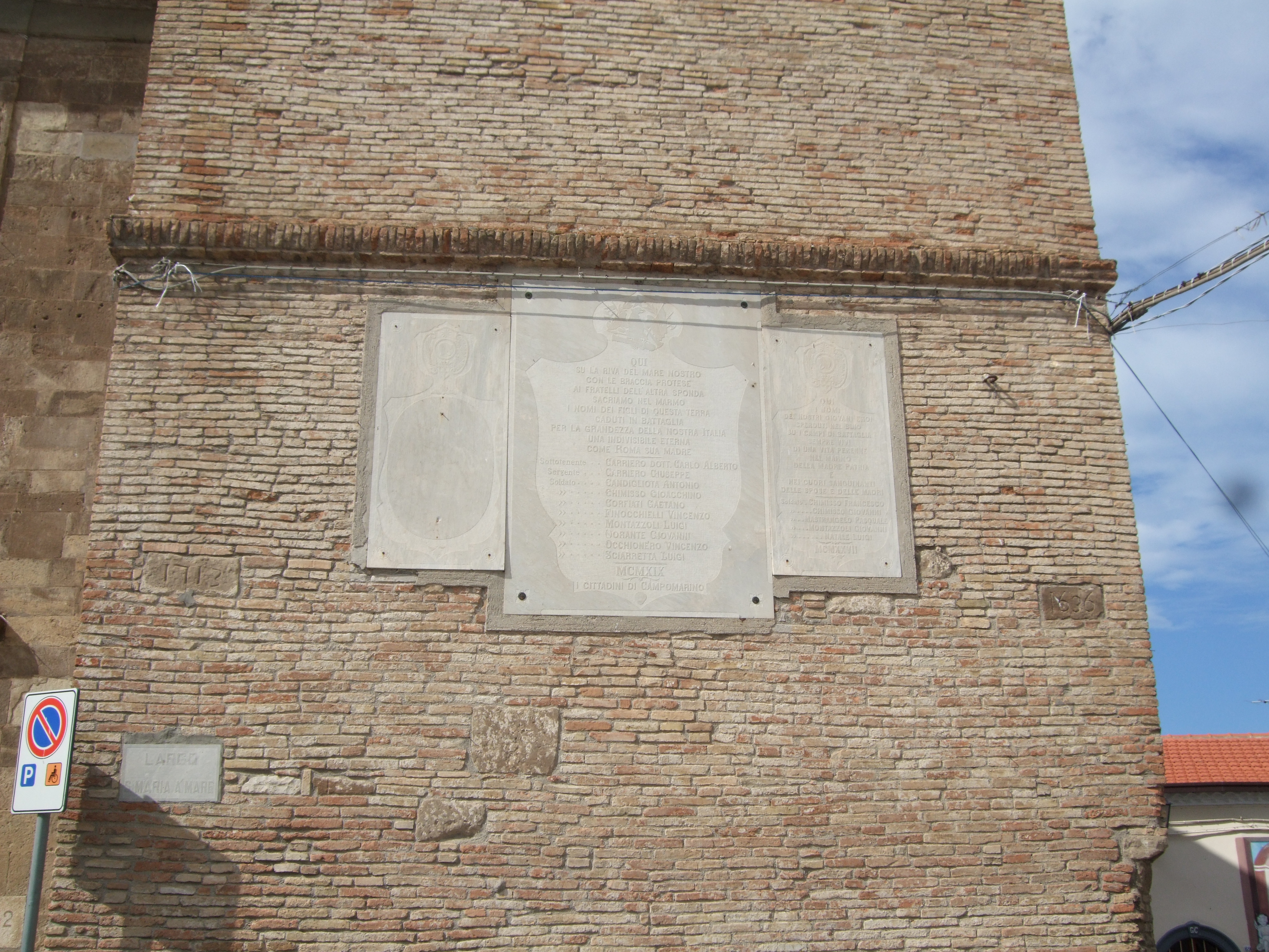soggetto assente (lapide commemorativa ai caduti, opera isolata) - bottega Italia centro-meridionale (secondo quarto XX)