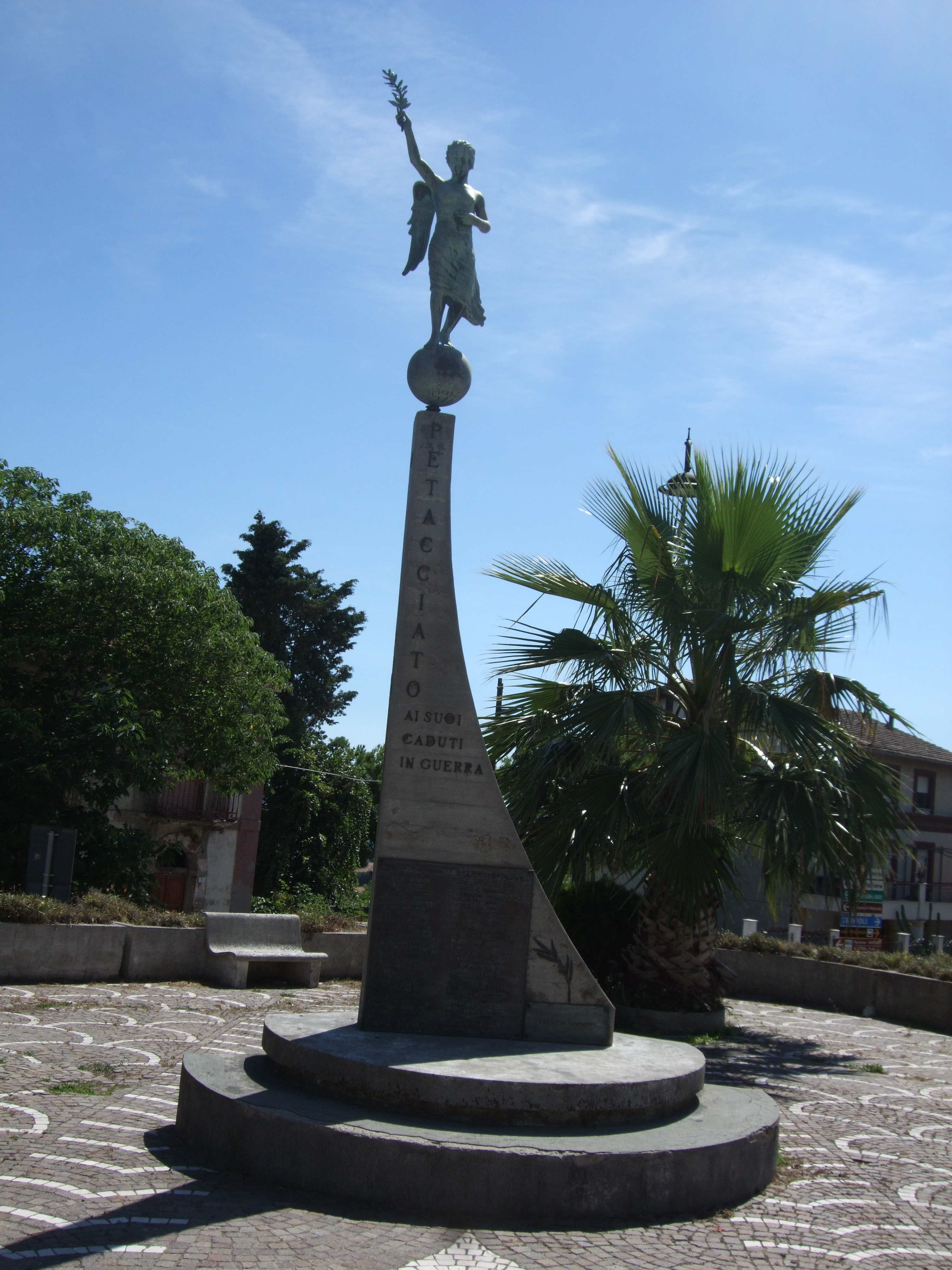 allegoria della Vittoria (monumento ai caduti - ad obelisco, insieme) - bottega italiana (ultimo quarto XX)