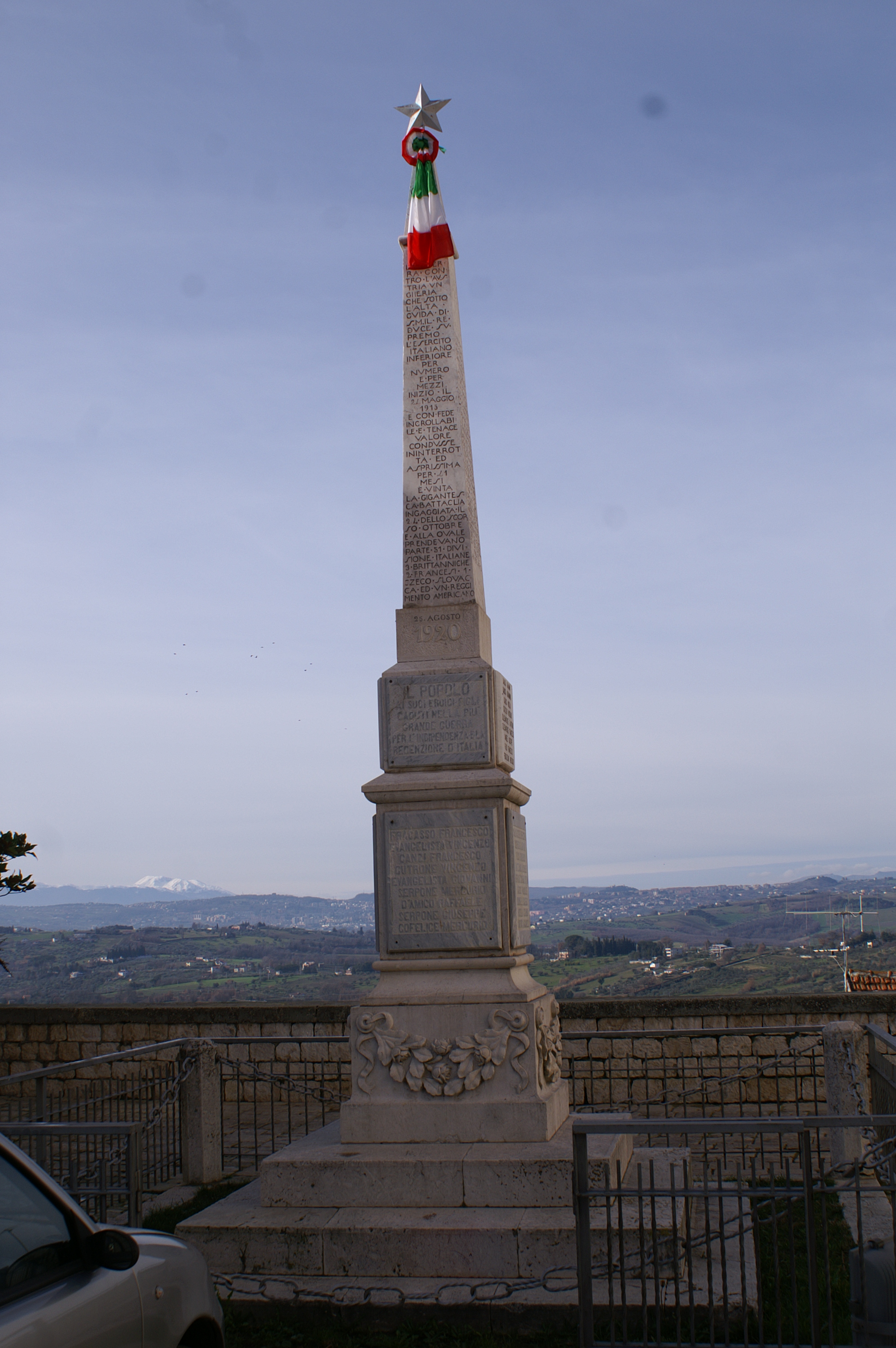 soggetto assente (monumento ai caduti - ad obelisco, insieme) di Fagnani Raffaele (primo quarto XX)