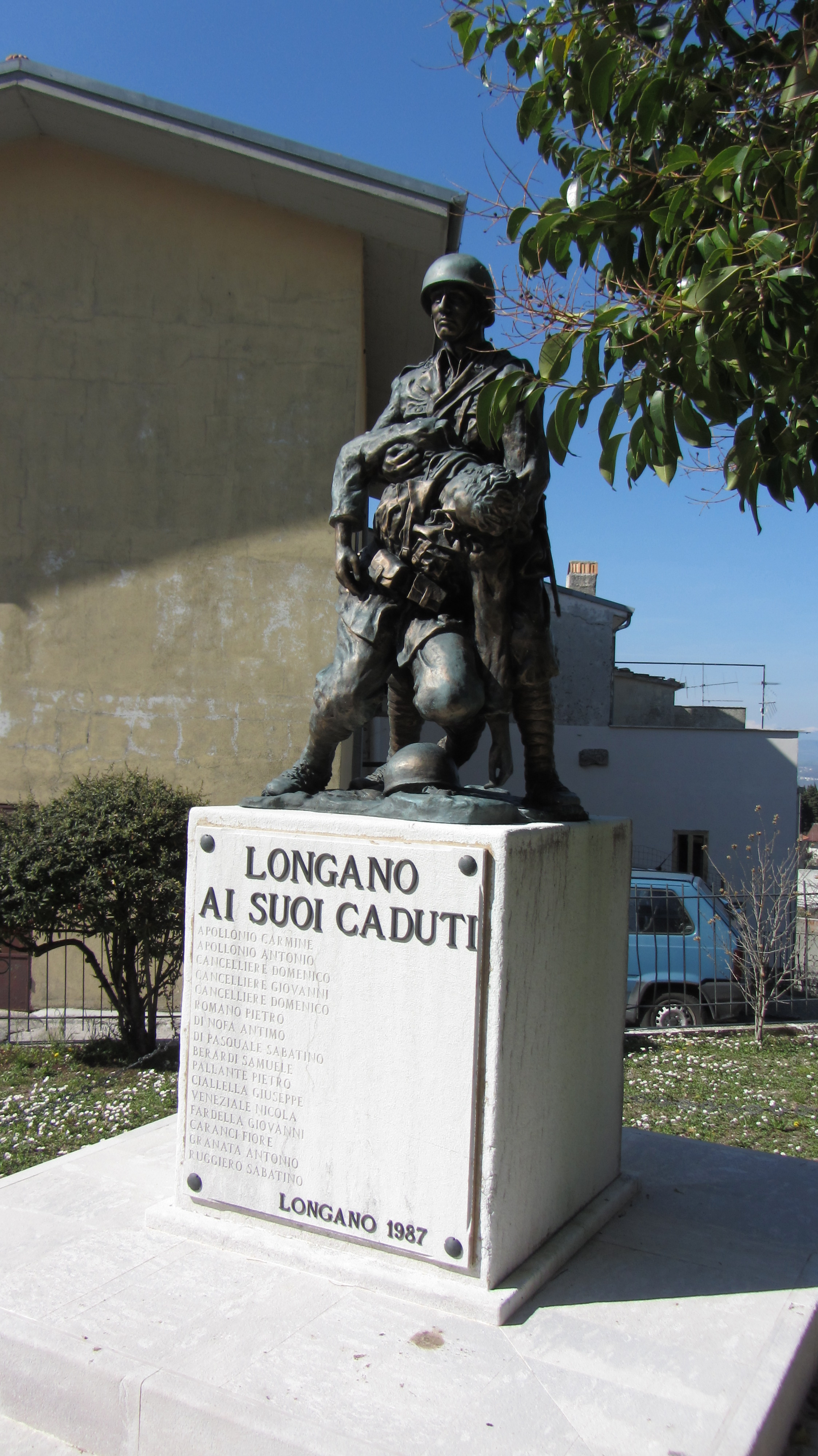 morte del soldato (statua, opera isolata) - bottega Italia meridionale (seconda metà sec. XX)