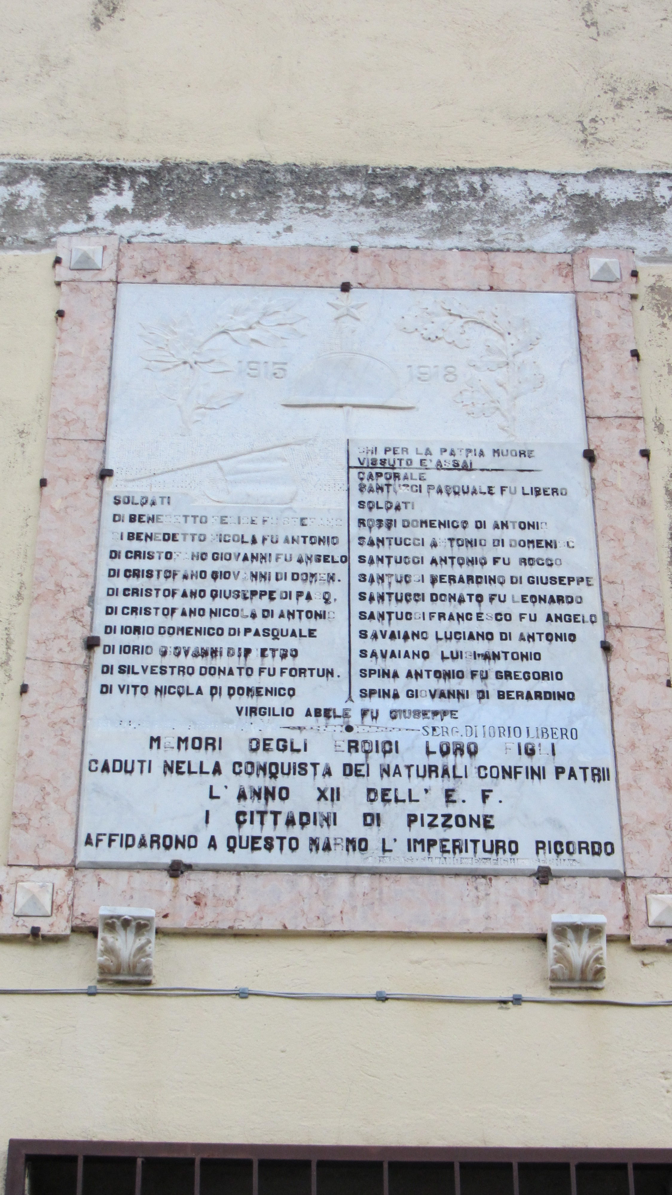 lapide commemorativa ai caduti, opera isolata - bottega Italia centro-meridionale (seconda metà sec. XX)