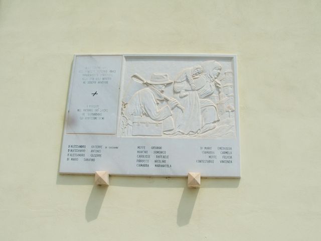 lapide commemorativa ai caduti, coppia - bottega molisana (sec. XX)