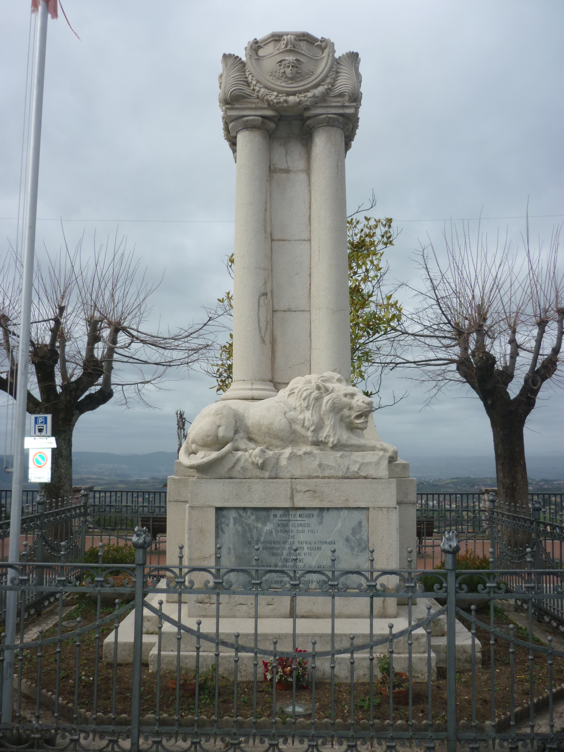 monumento ai caduti - ad ara, opera isolata - ambito Italia centrale (XX)