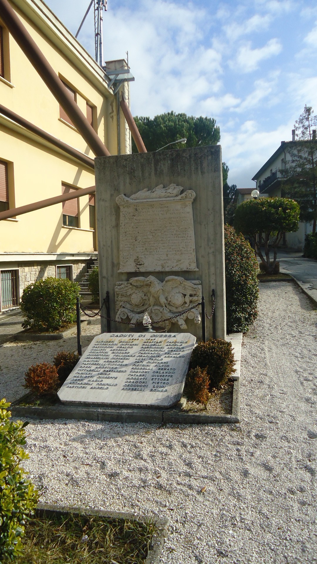 monumento ai caduti - ambito Italia centrale (sec. XX, sec. XX)