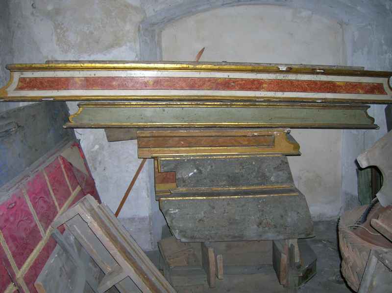 gradino d'altare - bottega toscana (fine/ inizio secc. XVIII/ XIX)