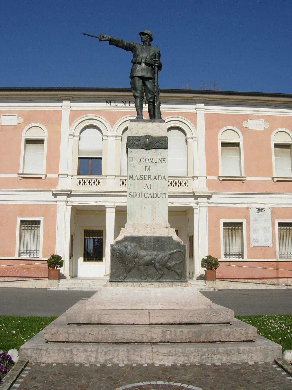 figura di soldato: fante (monumento ai caduti - a cippo) di Tamagnini Torquato (XX)