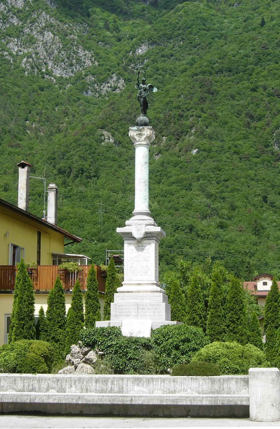 allegoria della Vittoria (monumento ai caduti - a colonna) di Boito Beniamino, Soresi L (XX)