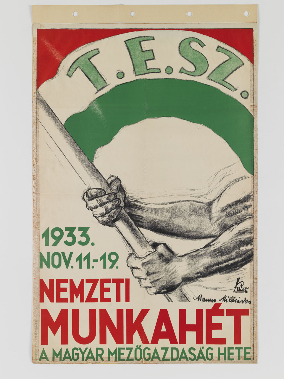 bandiera ungherese con scritta sventolata da due braccia forzute (manifesto) di Manno Miltiades (sec. XX)