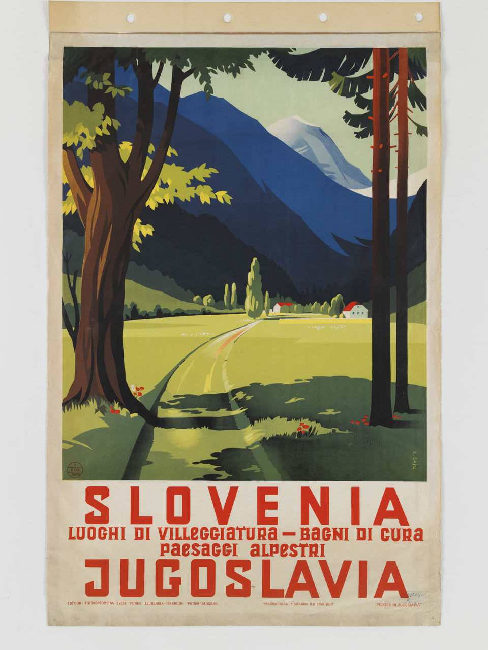 veduta di valle verdeggiante circondata da montagne (manifesto) di Šajn E - ambito slavo (sec. XX)