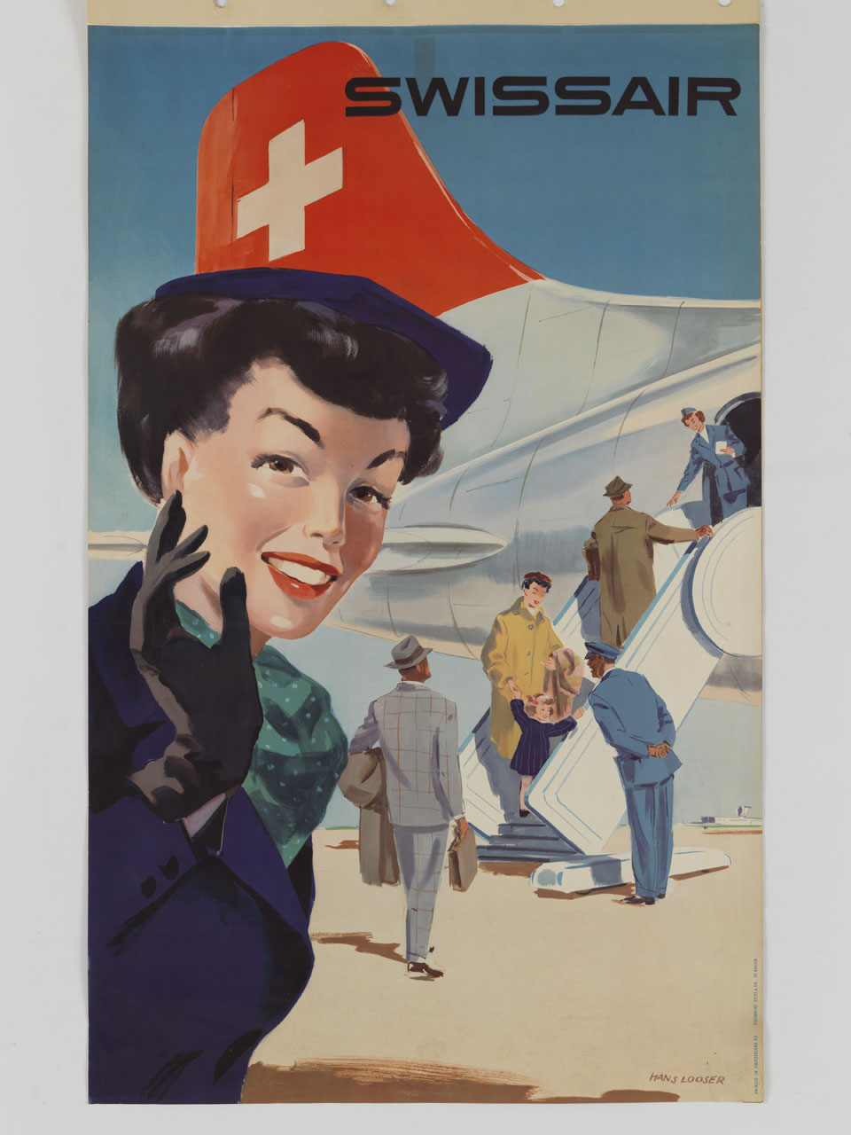 una hostess saluta mentre alcuni passeggeri salgono su un aereo (manifesto) di Looser Hans (sec. XX)