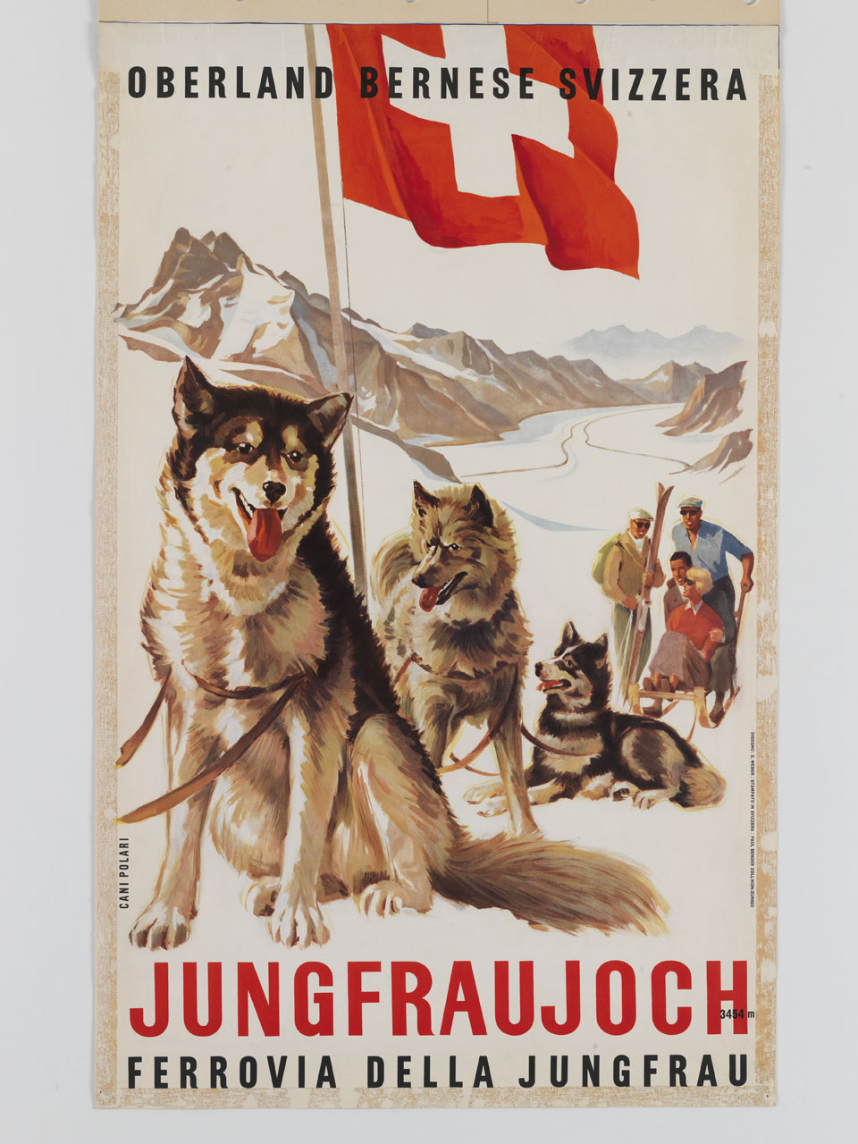 tre turisti fermano la loro slitta trainata dai cani per salutare uno sciatore vicino a una bandiera svizzera (manifesto) di Weber E - ambito svizzero (sec. XX)