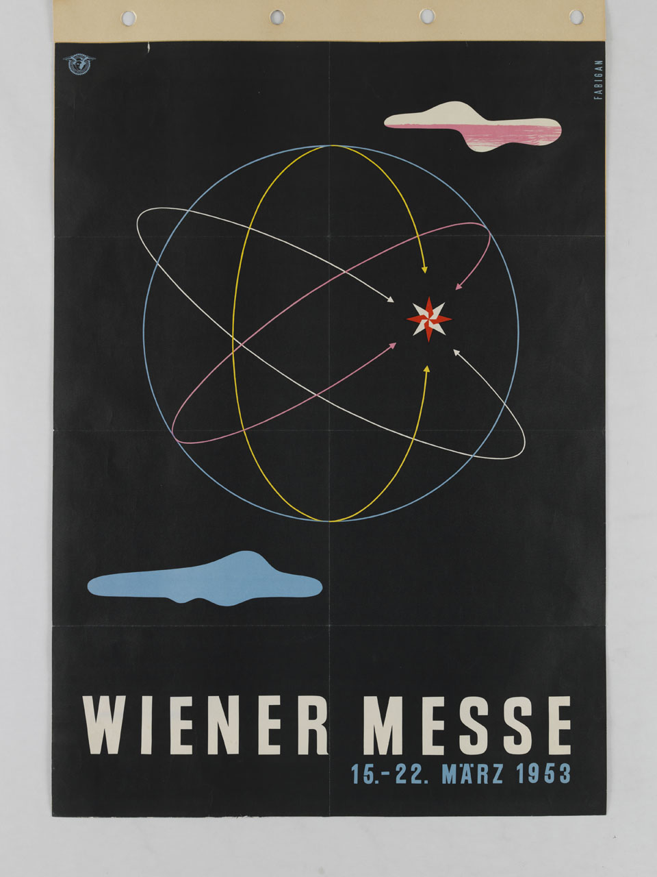 quattro anelli disegnano una sfera tra due forme organiche e si interrompono in corrispondenza di una stella bianca e rossa (manifesto) di Fabigan Hans (sec. XX)