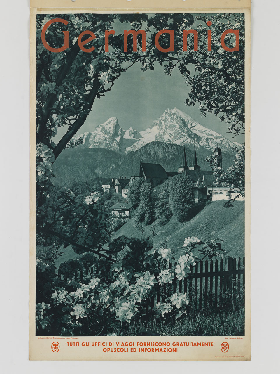 veduta fotografica di Berchtesgaden con il monte Watzmann (manifesto) - ambito tedesco (sec. XX)