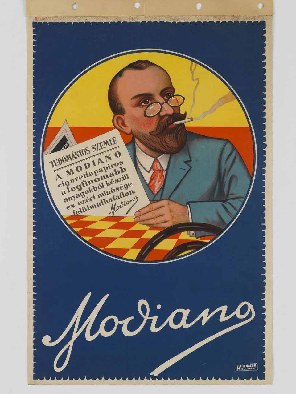 uomo fuma una sigaretta seduto con il giornale in mano (manifesto) - ambito ungherese (secondo quarto sec. XX)