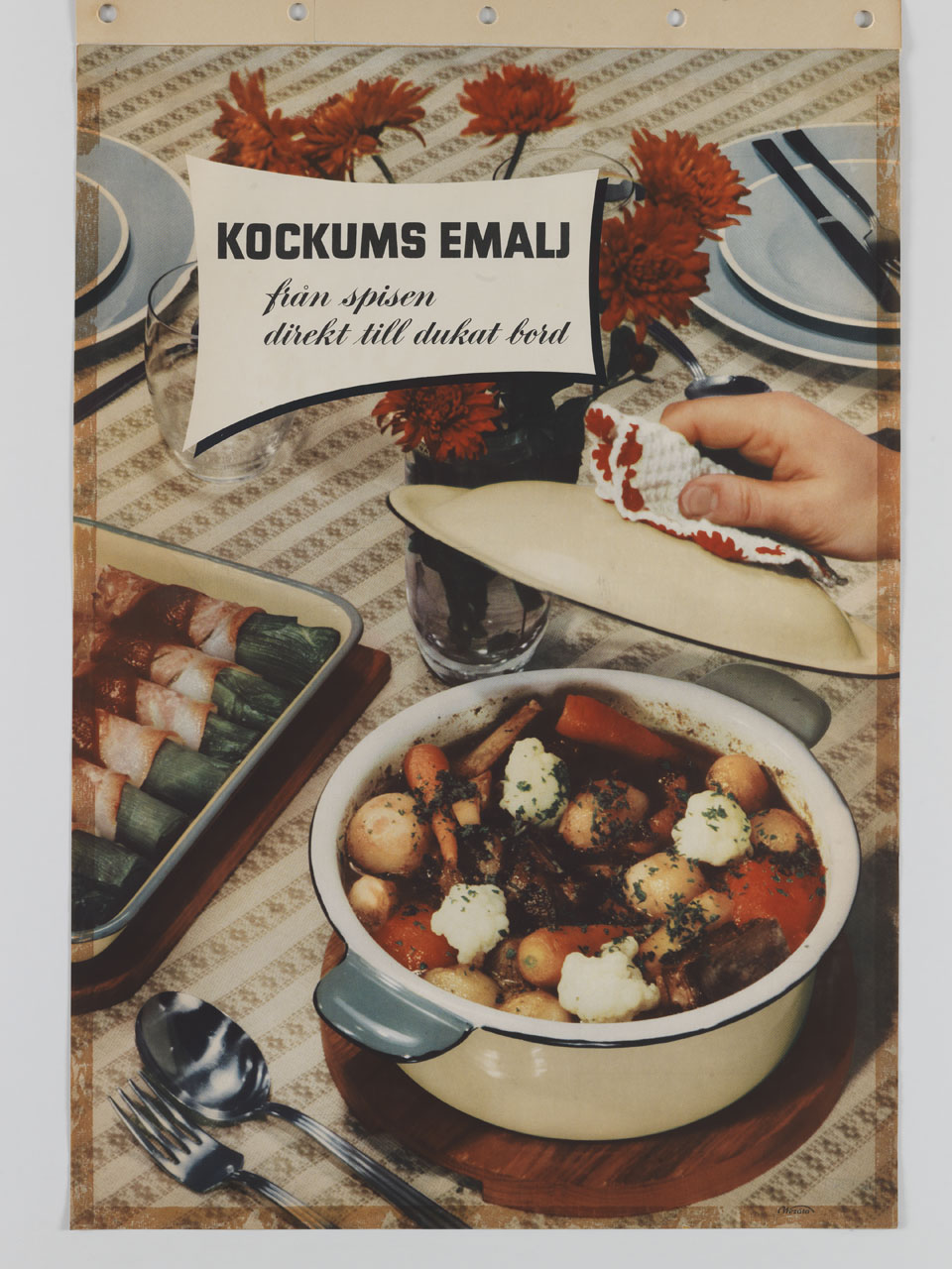tegami con verdure stufate e arrostite su una tavola imbandita (manifesto) - ambito svedese (sec. XX)