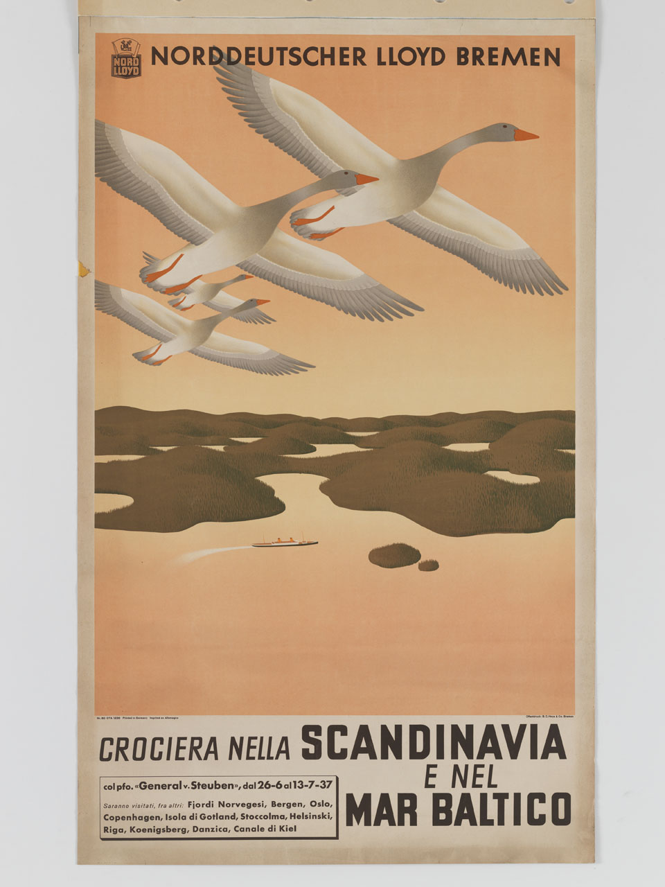oche in volo al tramonto sopra un paesaggio di isole raggiunte da una nave (manifesto) - ambito tedesco (sec. XX)