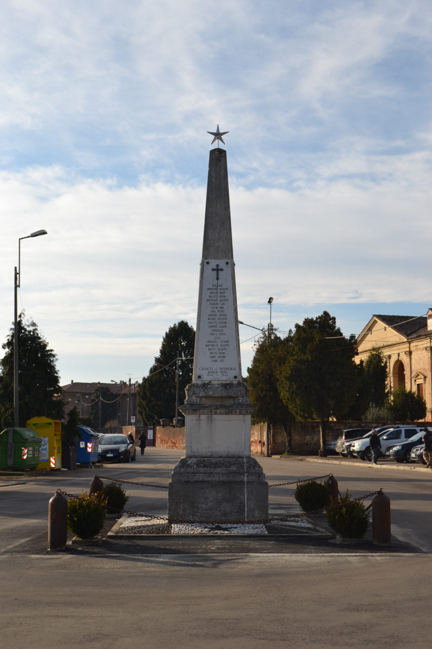 Allegoria della Patria (monumento ai caduti - ad obelisco) di Zanetti Giuseppe (attribuito) (sec. XX)