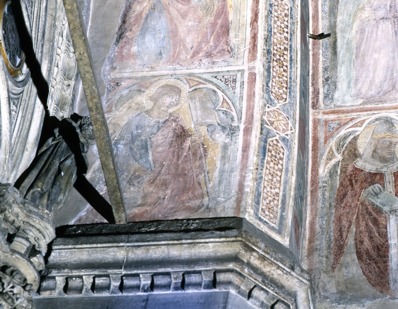 apostolo (dipinto murale) - scuola fiorentina (fine/ inizio secc. XIV/ XV)