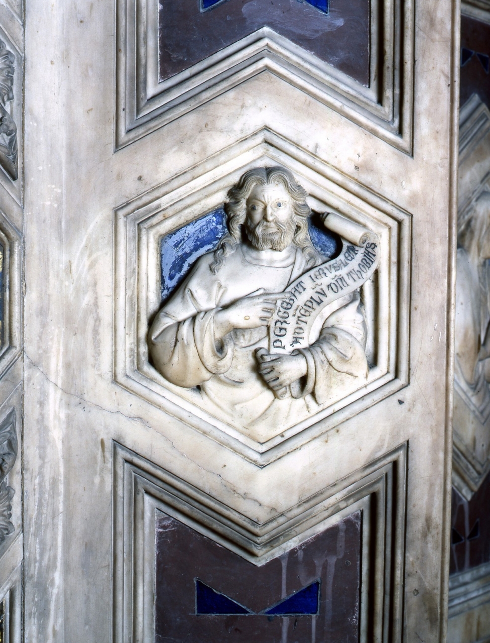 personaggio biblico (rilievo) di Andrea di Cione detto Andrea Orcagna (e aiuti) (sec. XIV)