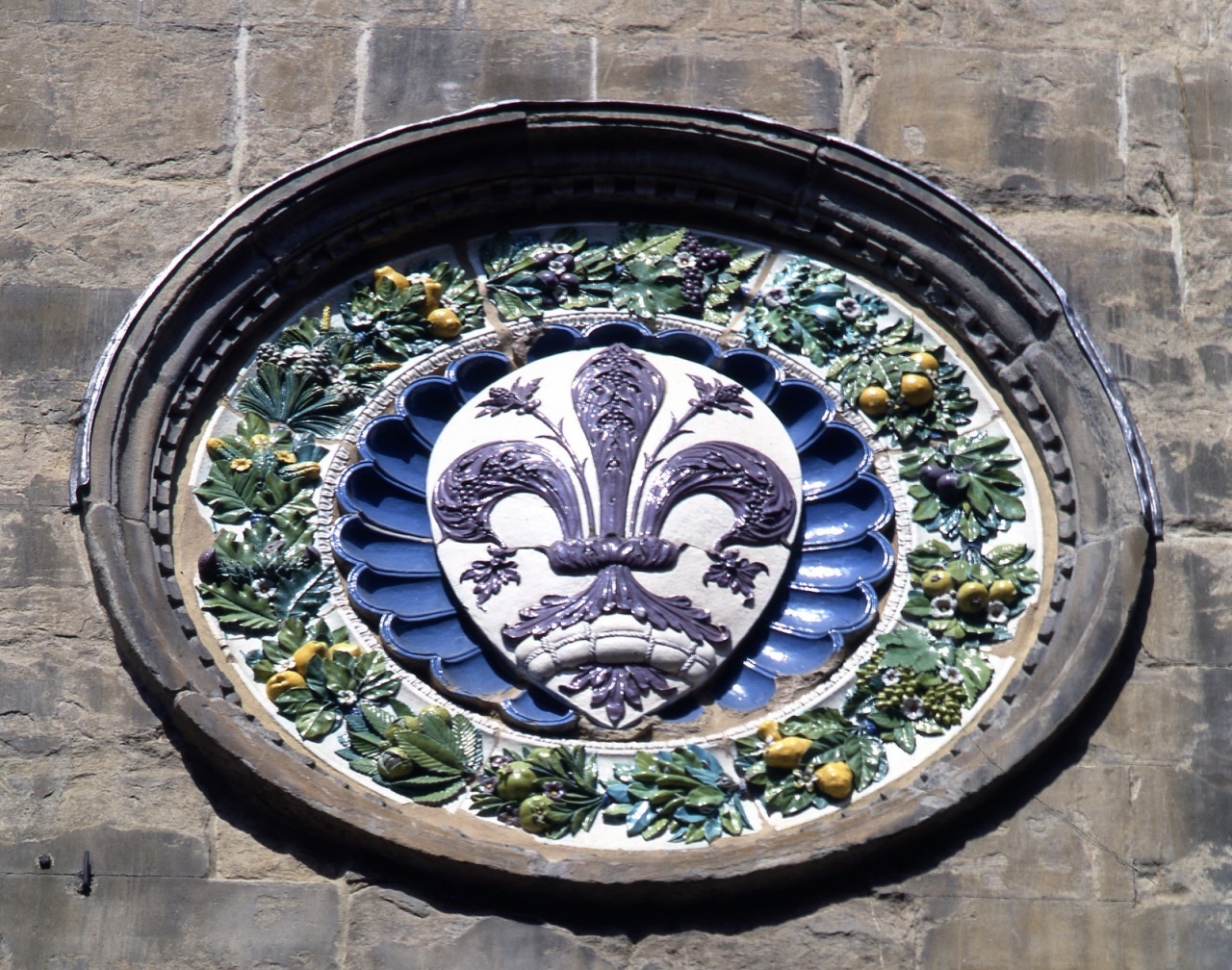 stemma del Tribunale della Mercanzia (rilievo) di Della Robbia Luca (attribuito) (terzo quarto sec. XV)