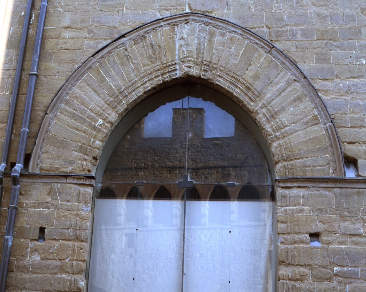 bifora - manifattura fiorentina (ultimo quarto sec. XIV, sec. XIX)