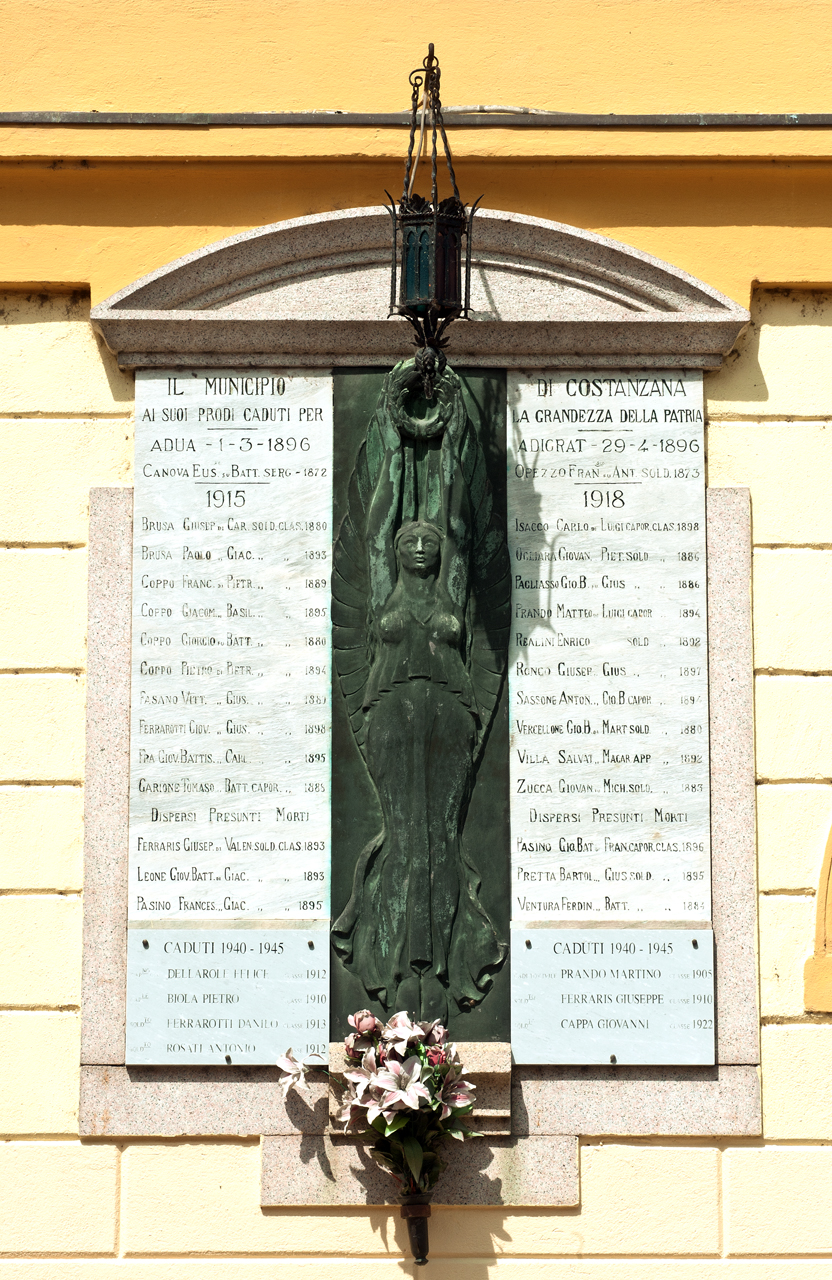 allegoria della Vittoria (lapide commemorativa ai caduti) - produzione piemontese (primo quarto, metà sec. XX, sec. XX)