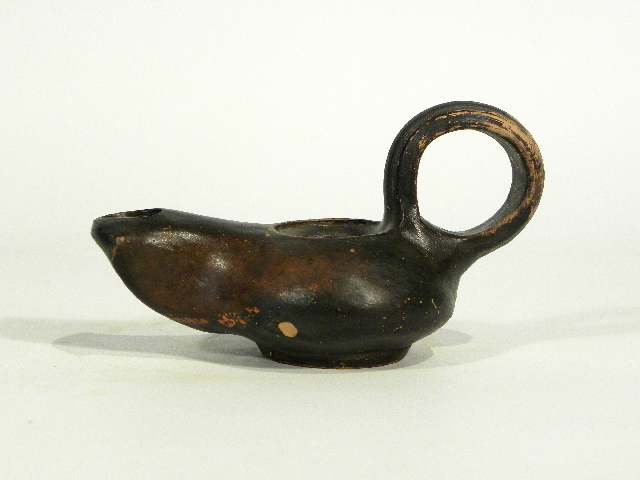 lucerna (fine III a.C)