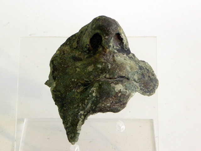 statua/ frammento di volto (Eta' romana imperiale)