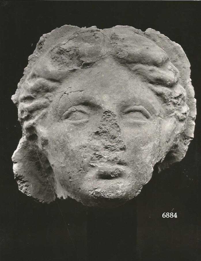 offerente "velato capite" (testa, Bell, pl. 24, 97a) (III-II a.C)