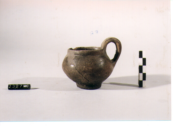 ATTINGITOIO - CULTURA TOMBE A FOSSA (SECC. IX/VIII A.C)