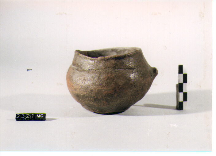 ATTINGITOIO - CULTURA TOMBE A FOSSA (SECC. IX/VIII A.C)